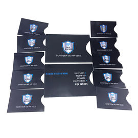 カード袖10 Xのクレジット カードの保護装置2 Xのパスポートのホールダーを妨げるセットRFIDのパッケージ